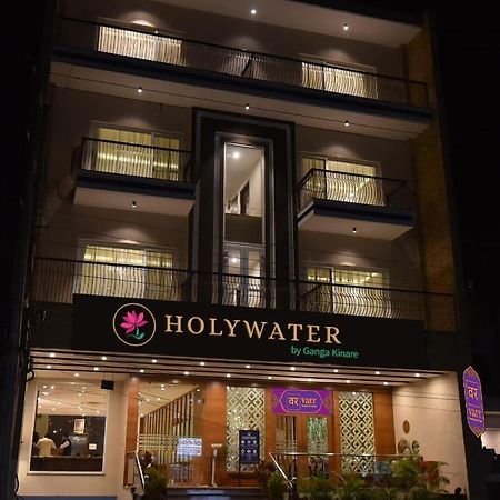 Holywater Hotel By Ganga Kinare #150 Mts From Ganga Ghat Risikés Kültér fotó